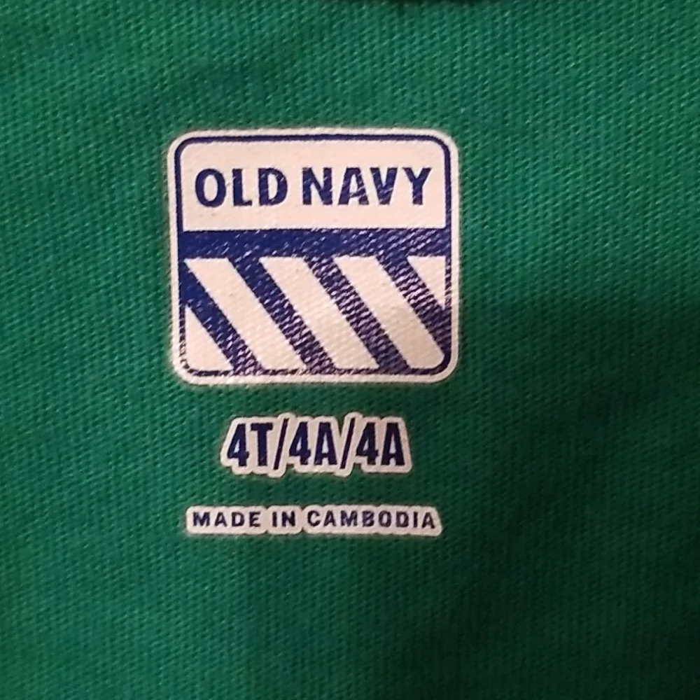 Old Navy Elf Crossing Tee